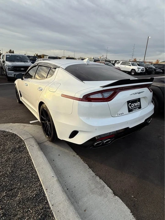 2018 Kia Stinger - Image 2 of 14