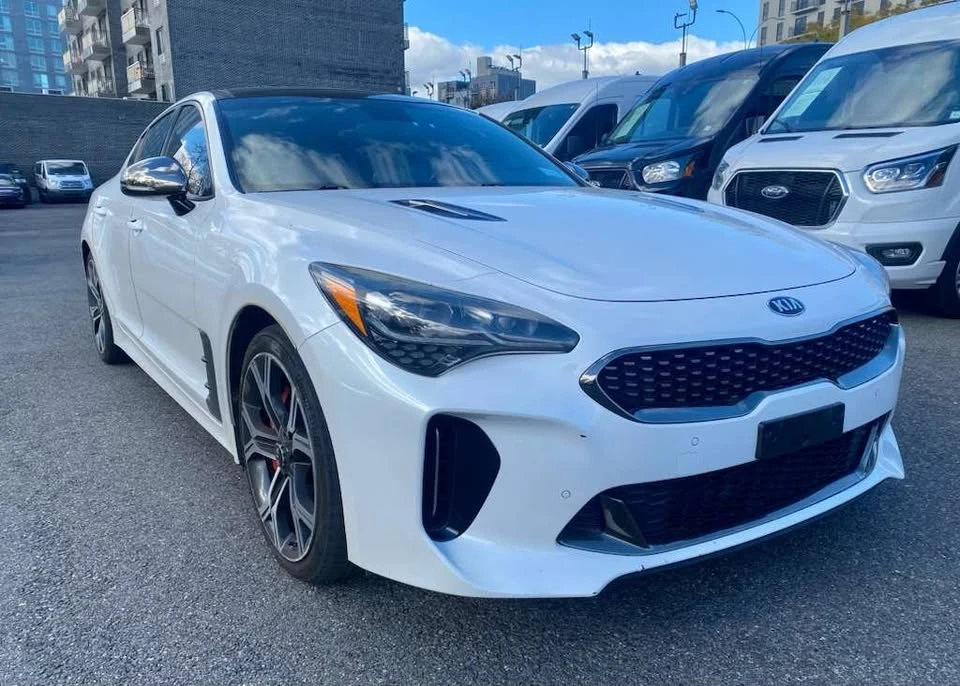 2018 Kia Stinger - Image 2 of 9