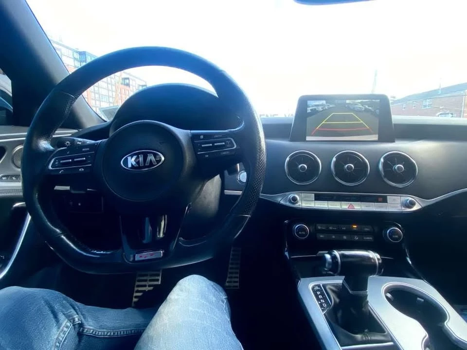 2018 Kia Stinger - Image 8 of 9