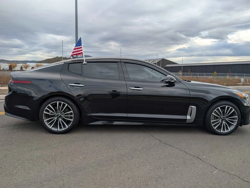 2018 Kia Stinger - Image 6 of 10