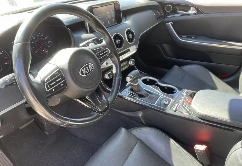 2018 Kia Stinger - Image 4 of 4