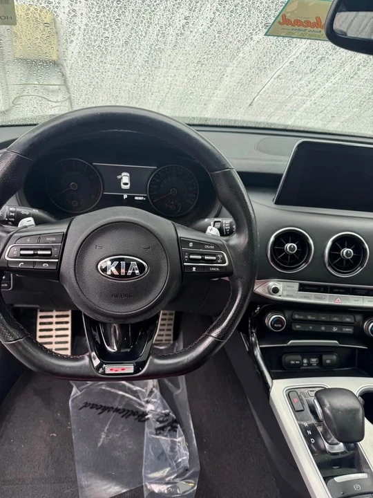 2018 Kia Stinger - Image 11 of 13