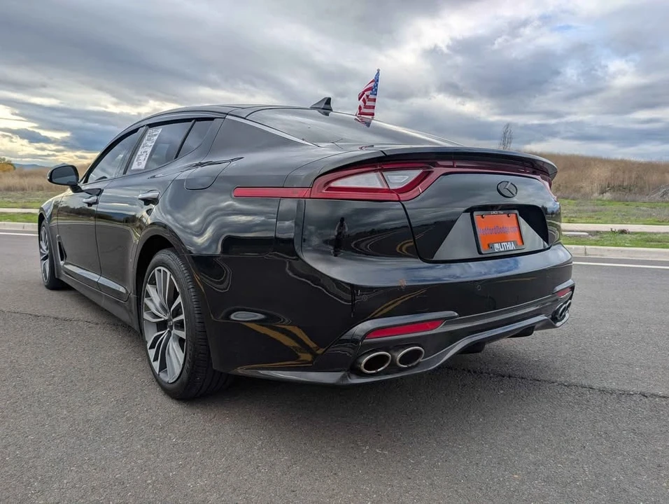 2018 Kia Stinger - Image 4 of 10