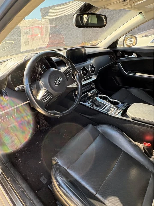 2018 Kia Stinger - Image 4 of 4