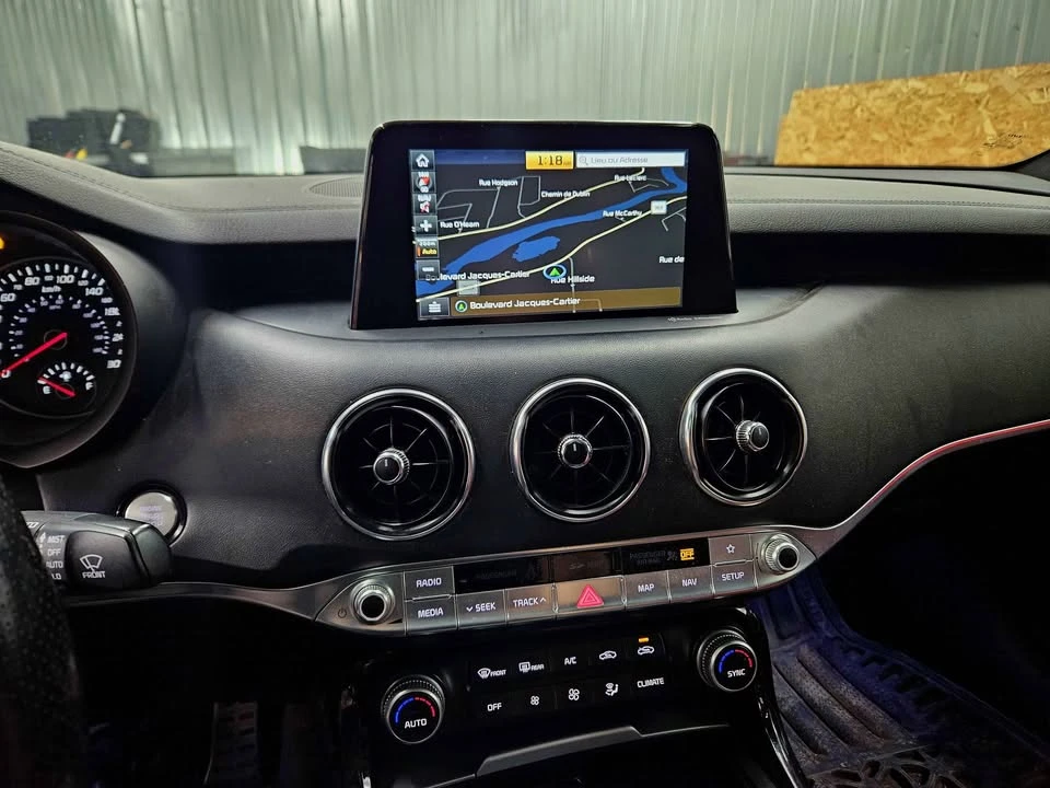 2018 Kia Stinger GT - Image 10 of 11