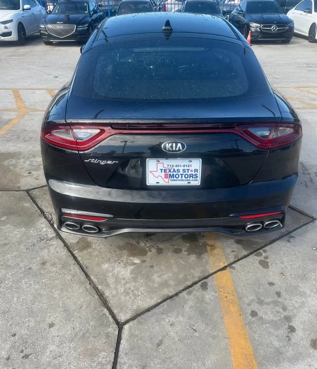 2018 Kia Stinger - Image 2 of 3