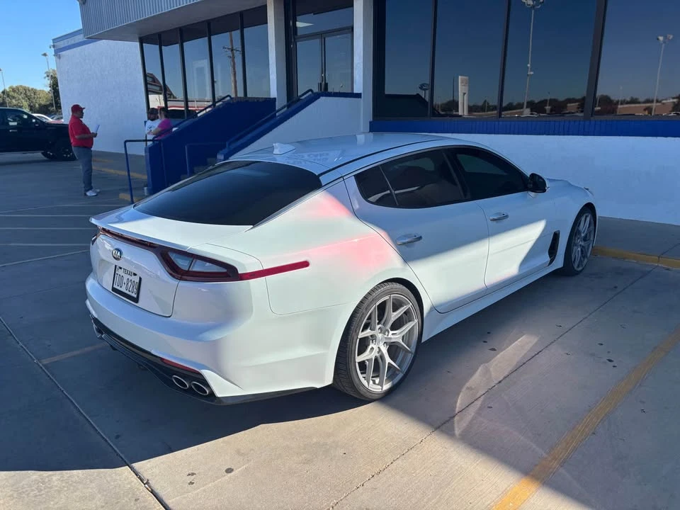 2018 Kia Stinger - Image 2 of 3