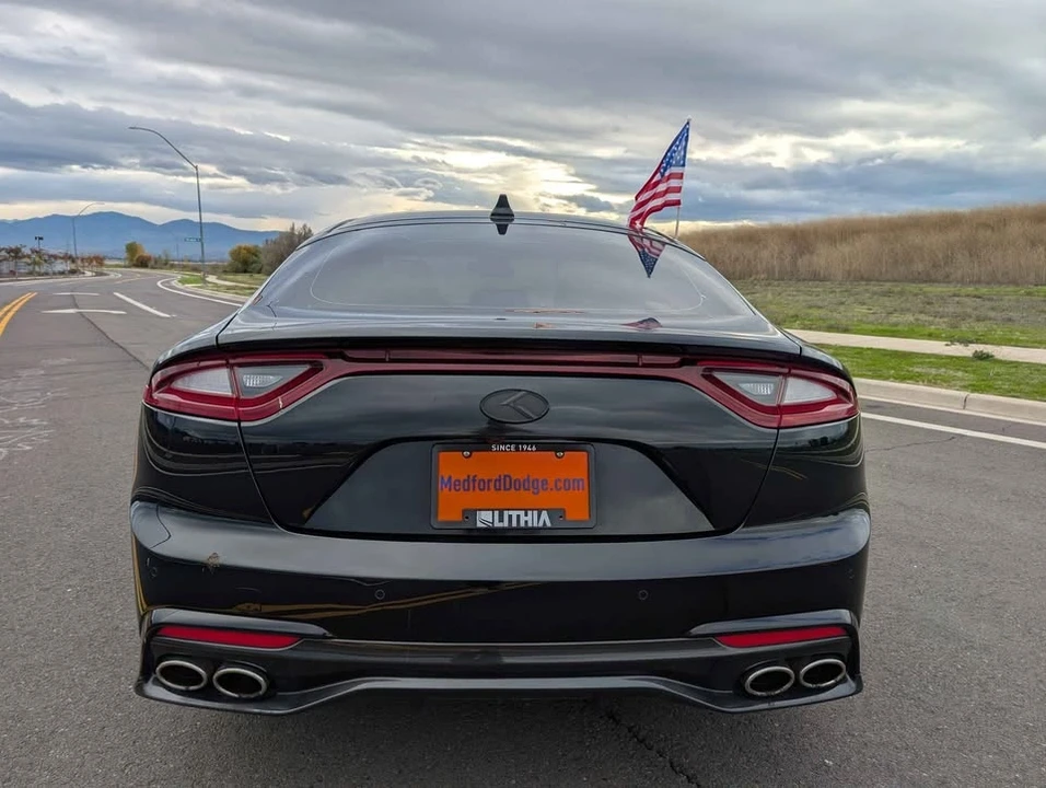 2018 Kia Stinger - Image 5 of 10