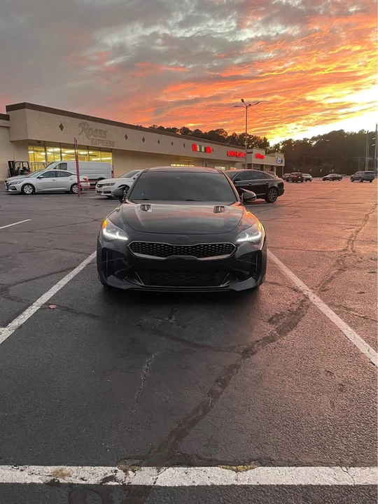 2018 Kia Stinger - Image 2 of 3