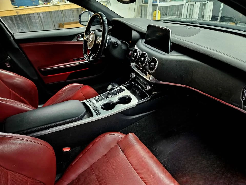 2018 Kia Stinger GT - Image 8 of 11