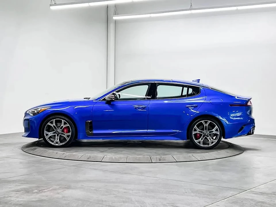 2018 Kia Stinger - Image 2 of 10