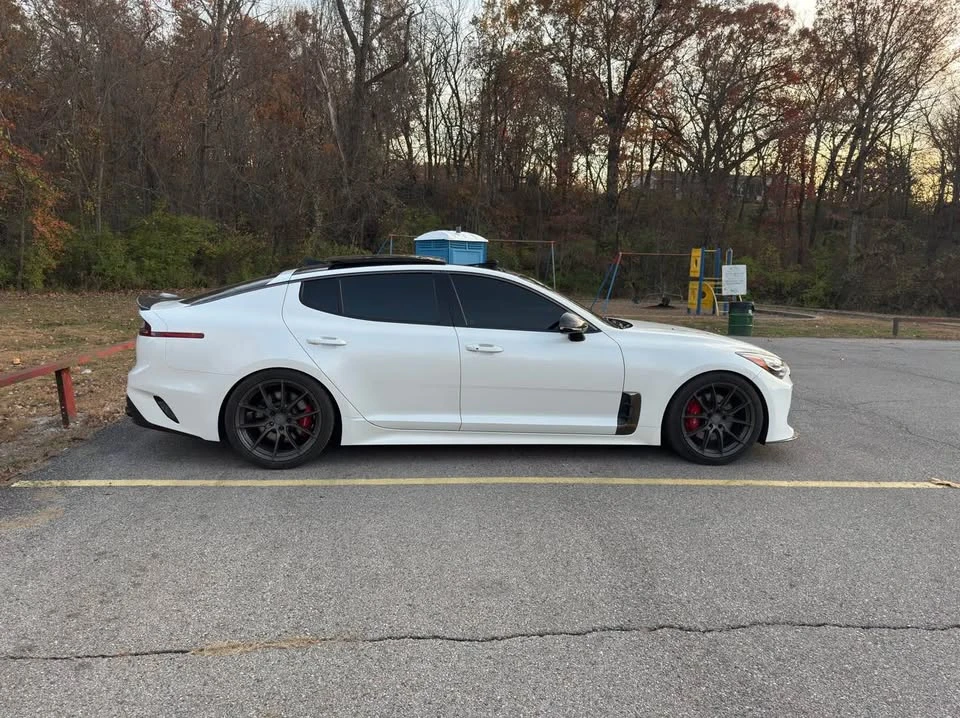 2018 Kia Stinger - Image 5 of 14