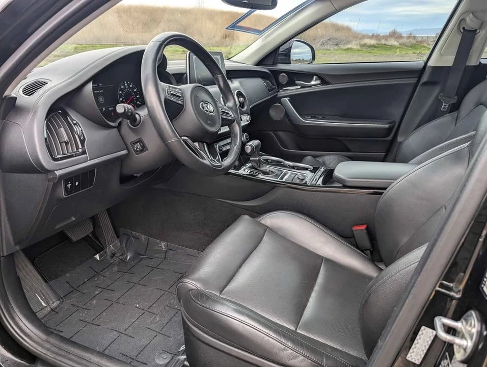 2018 Kia Stinger - Image 7 of 10