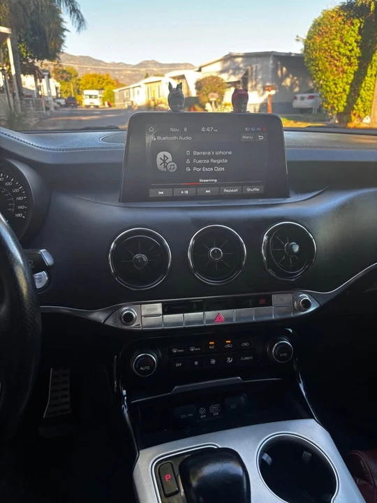 2018 Kia Stinger - Image 5 of 10