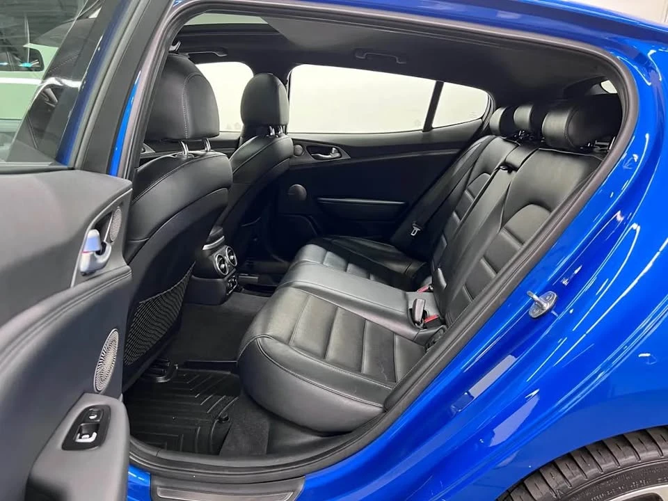 2018 Kia Stinger - Image 8 of 10
