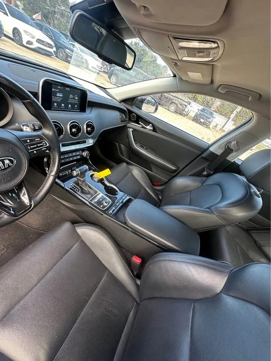 2018 Kia Stinger - Image 3 of 3