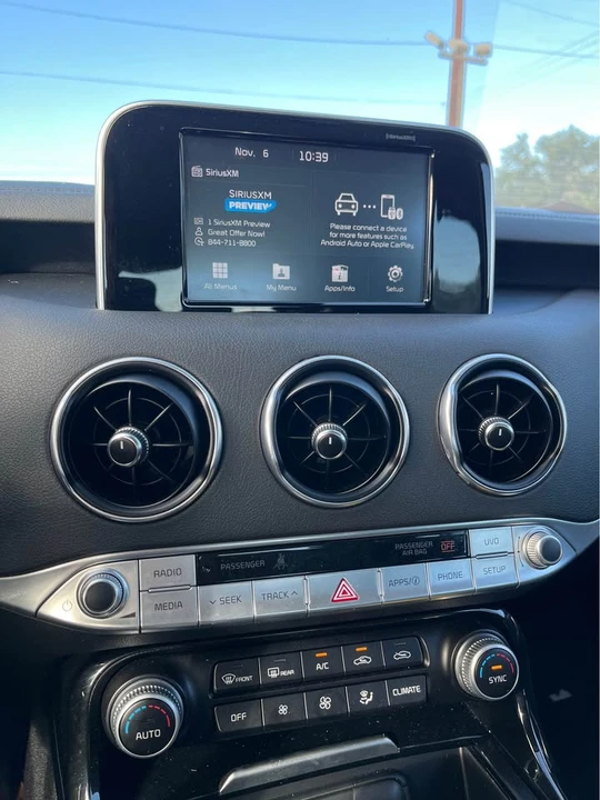 2018 Kia Stinger - Image 8 of 13