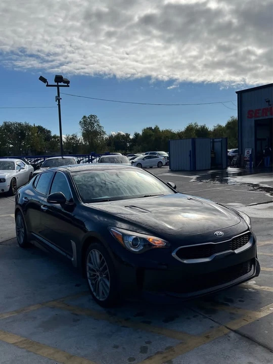 2018 Kia Stinger - Image 2 of 13