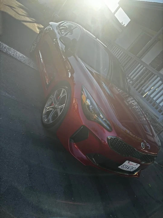 2018 Kia Stinger - Image 3 of 10