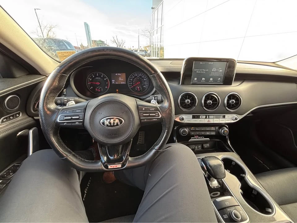 2018 Kia Stinger - Image 3 of 9