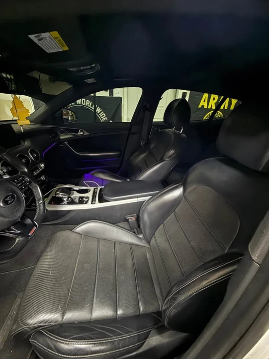 2018 Kia Stinger - Image 12 of 14