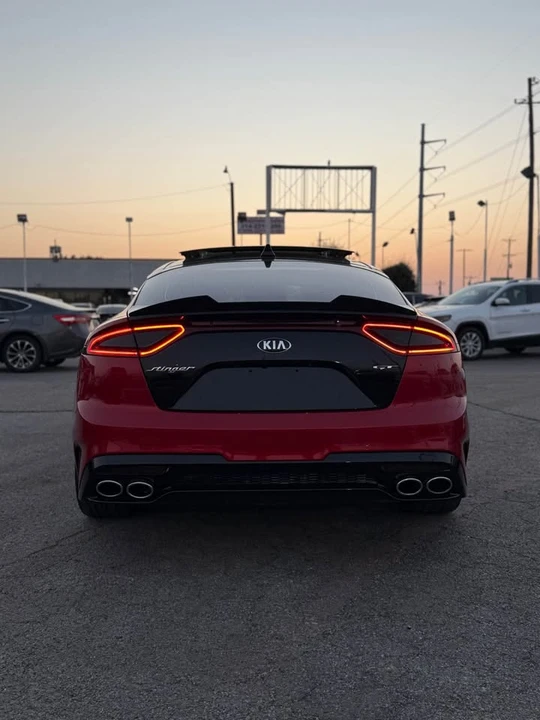 2018 Kia Stinger - Image 3 of 15