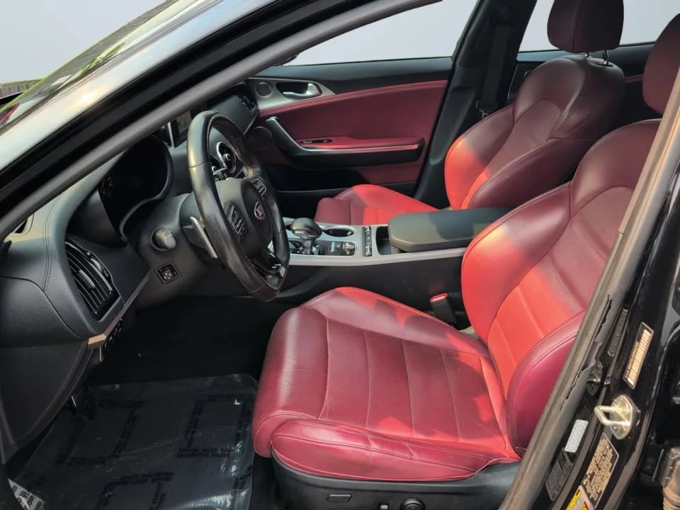 2018 Kia Stinger - Image 8 of 14