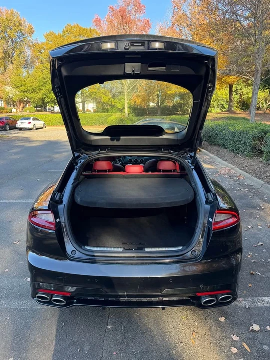 2018 Kia Stinger - Image 5 of 19
