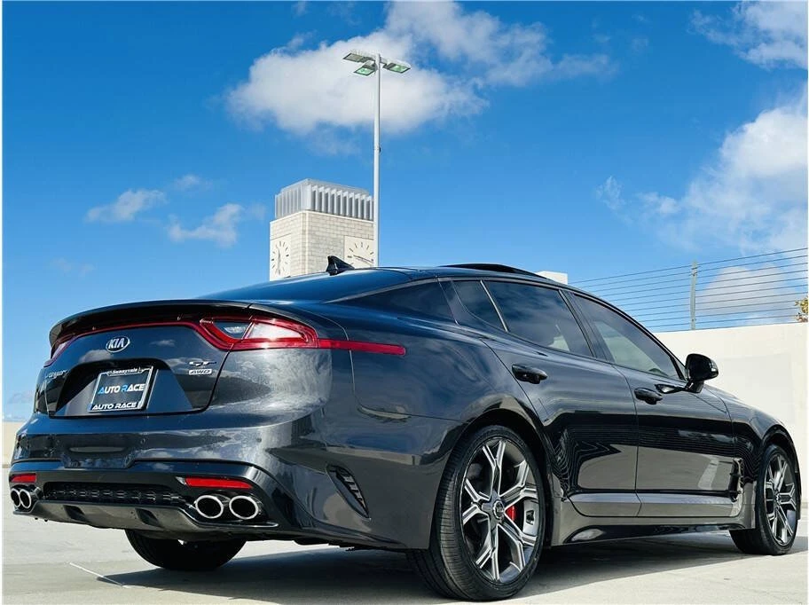 2018 Kia Stinger - Image 4 of 20