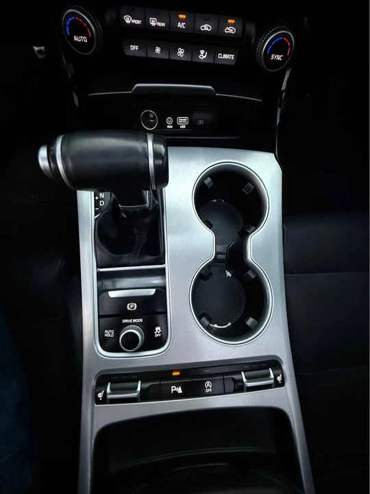 2018 Kia Stinger - Image 10 of 15