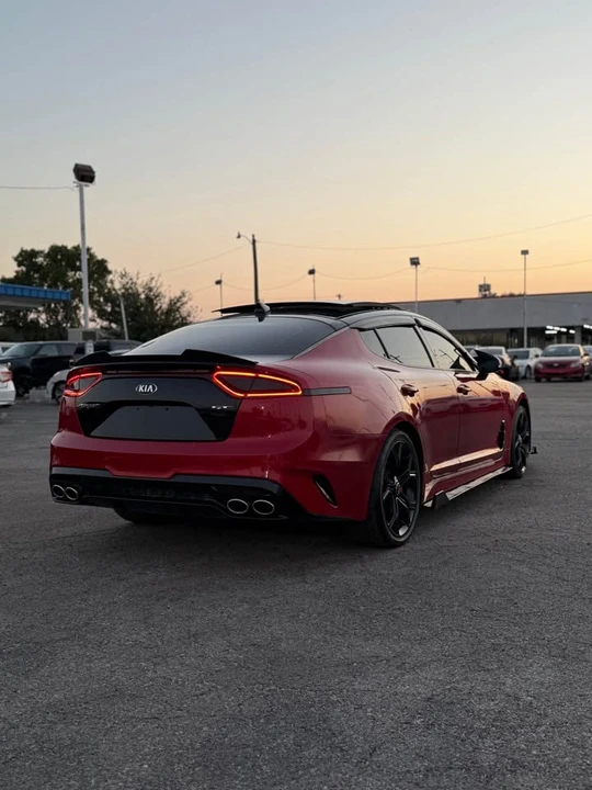 2018 Kia Stinger - Image 14 of 15