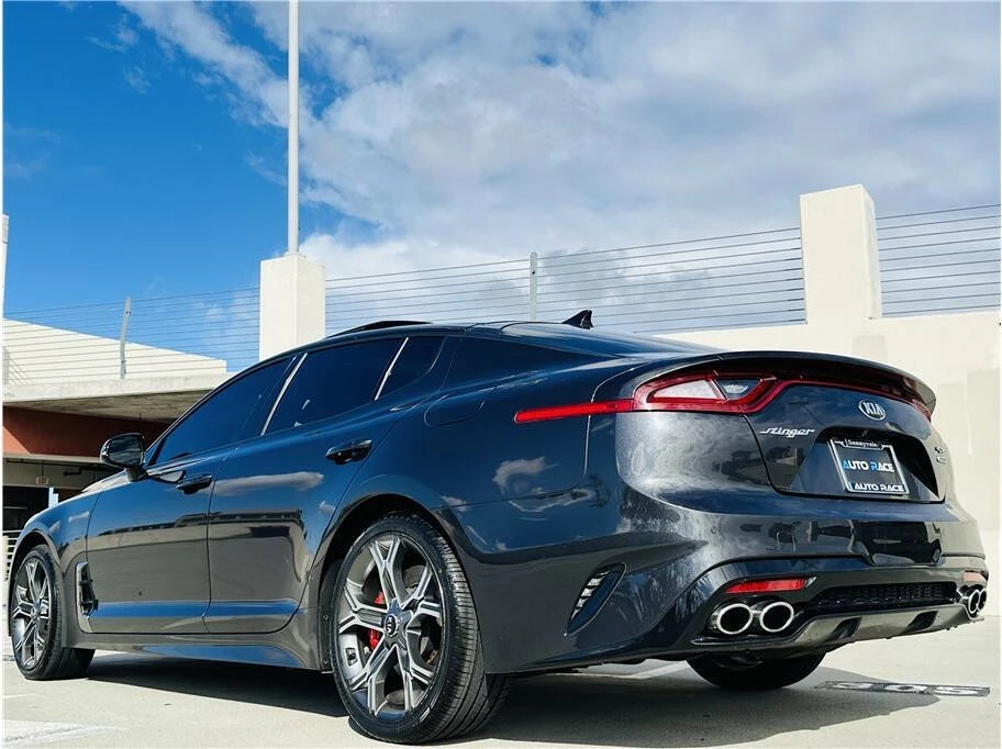 2018 Kia Stinger - Image 3 of 20