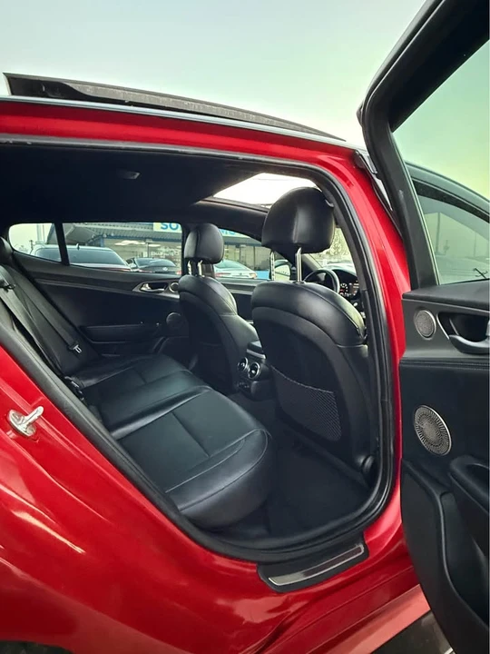 2018 Kia Stinger - Image 4 of 15
