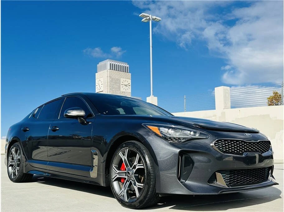 2018 Kia Stinger - Image 15 of 20