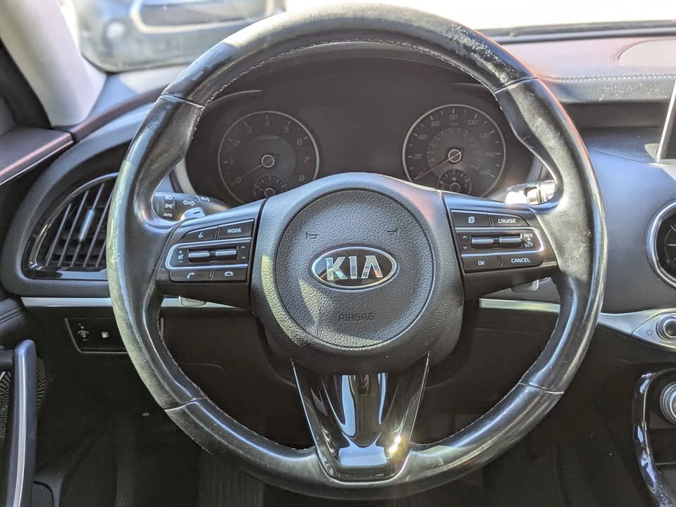 2018 Kia Stinger - Image 9 of 14