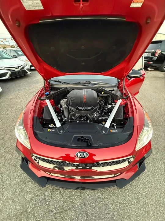 2018 Kia Stinger - Image 12 of 15