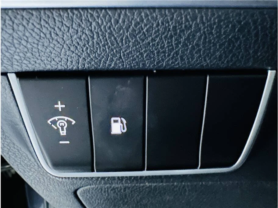 2018 Kia Stinger - Image 19 of 20