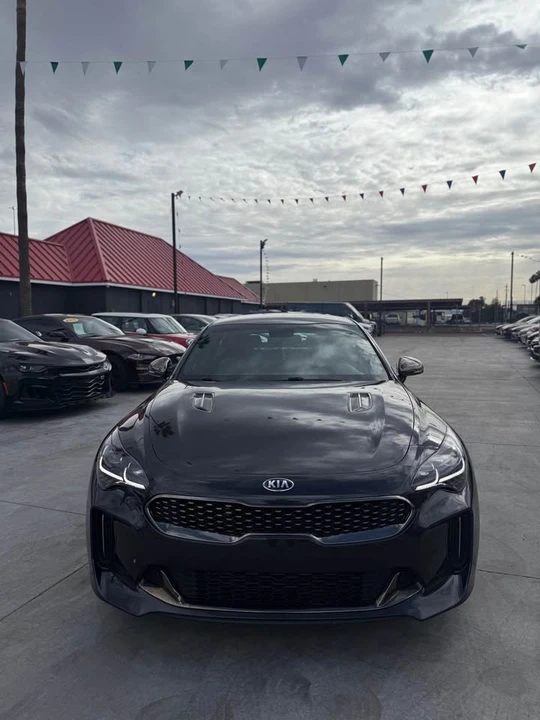2018 Kia Stinger - Image 2 of 11