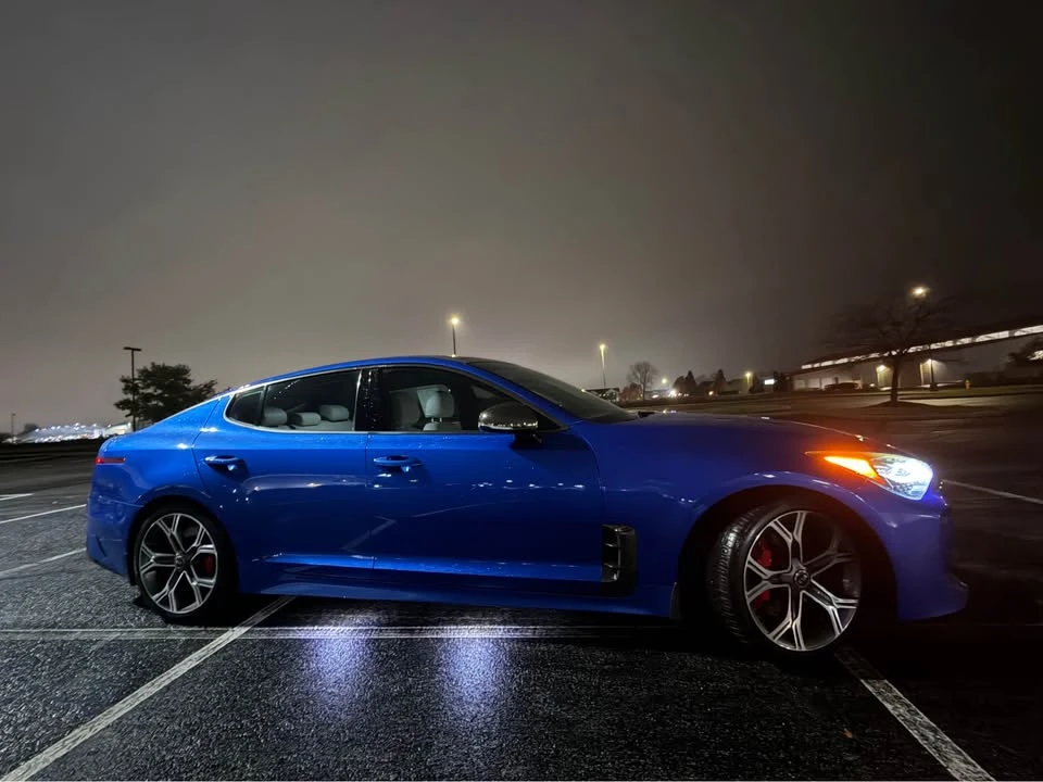 2018 Kia Stinger - Image 2 of 15