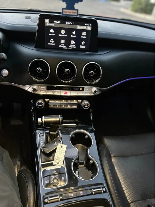2018 Kia Stinger - Image 10 of 13