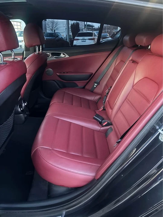 2018 Kia Stinger - Image 8 of 9