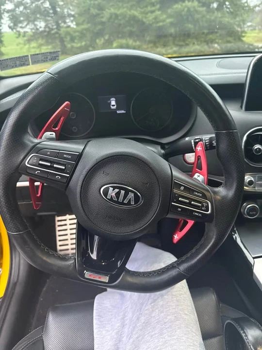 2018 Kia Stinger GT - Image 9 of 10