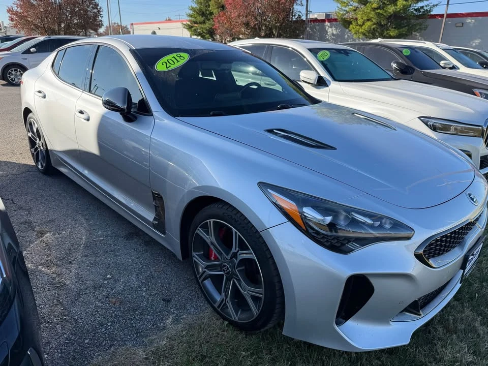 2018 Kia Stinger - Image 2 of 6