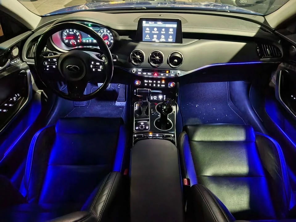 2018 Kia Stinger - Image 9 of 12
