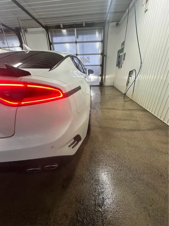 2018 Kia Stinger - Image 9 of 19