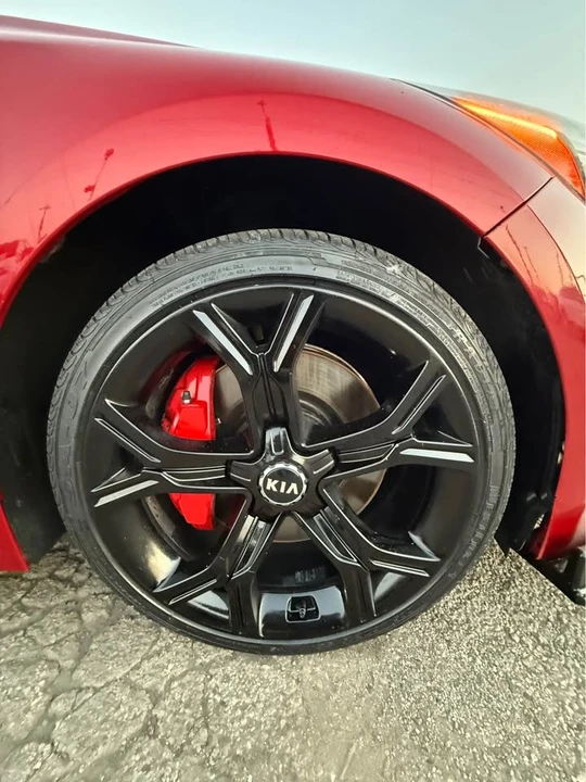 2018 Kia Stinger - Image 8 of 15