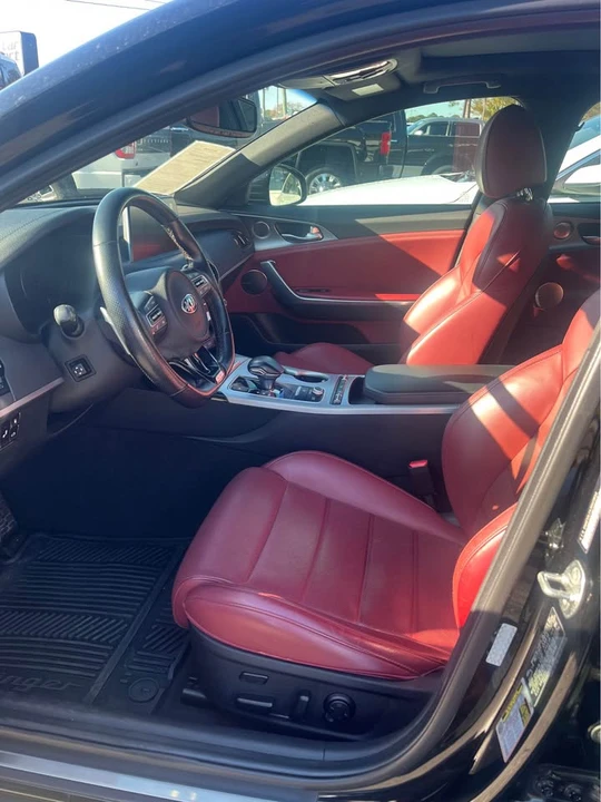 2018 Kia Stinger - Image 6 of 14