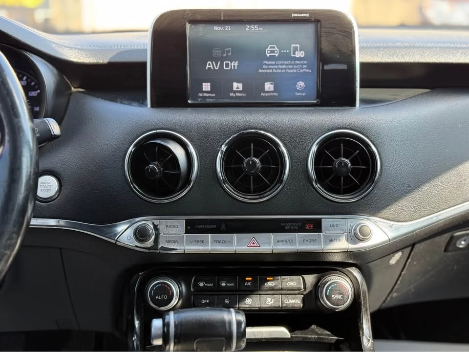 2018 Kia Stinger - Image 13 of 20
