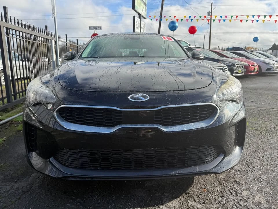 2018 Kia Stinger - Image 2 of 10