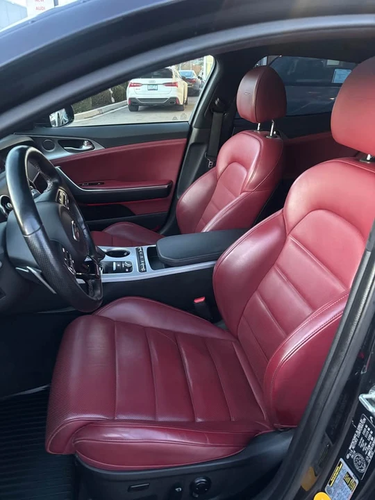 2018 Kia Stinger - Image 5 of 9